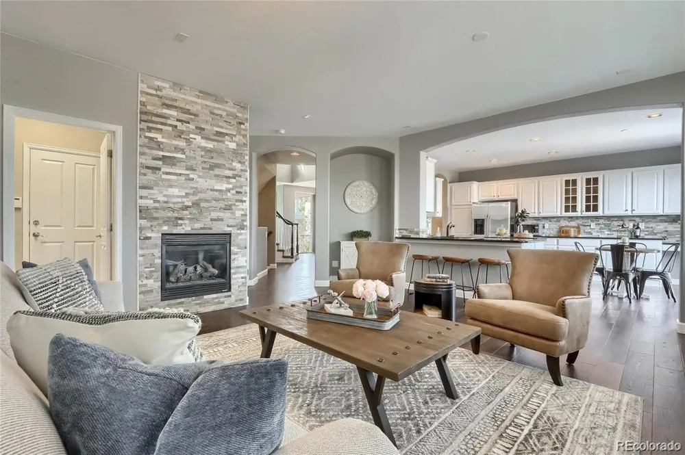 5289 Windflower Lane Highlands Ranch, CO 80130