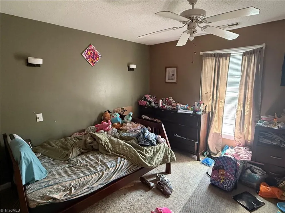7 Portside Court Greensboro, NC 27406