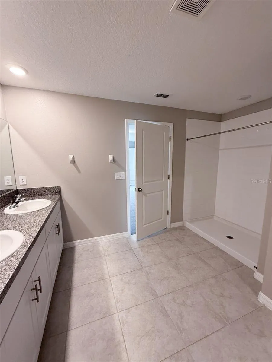 12903 WILDFLOWER MEADOW DRIVE Riverview, FL 33579
