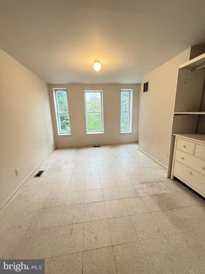 1208 JAMES STREET Baltimore, MD 21223