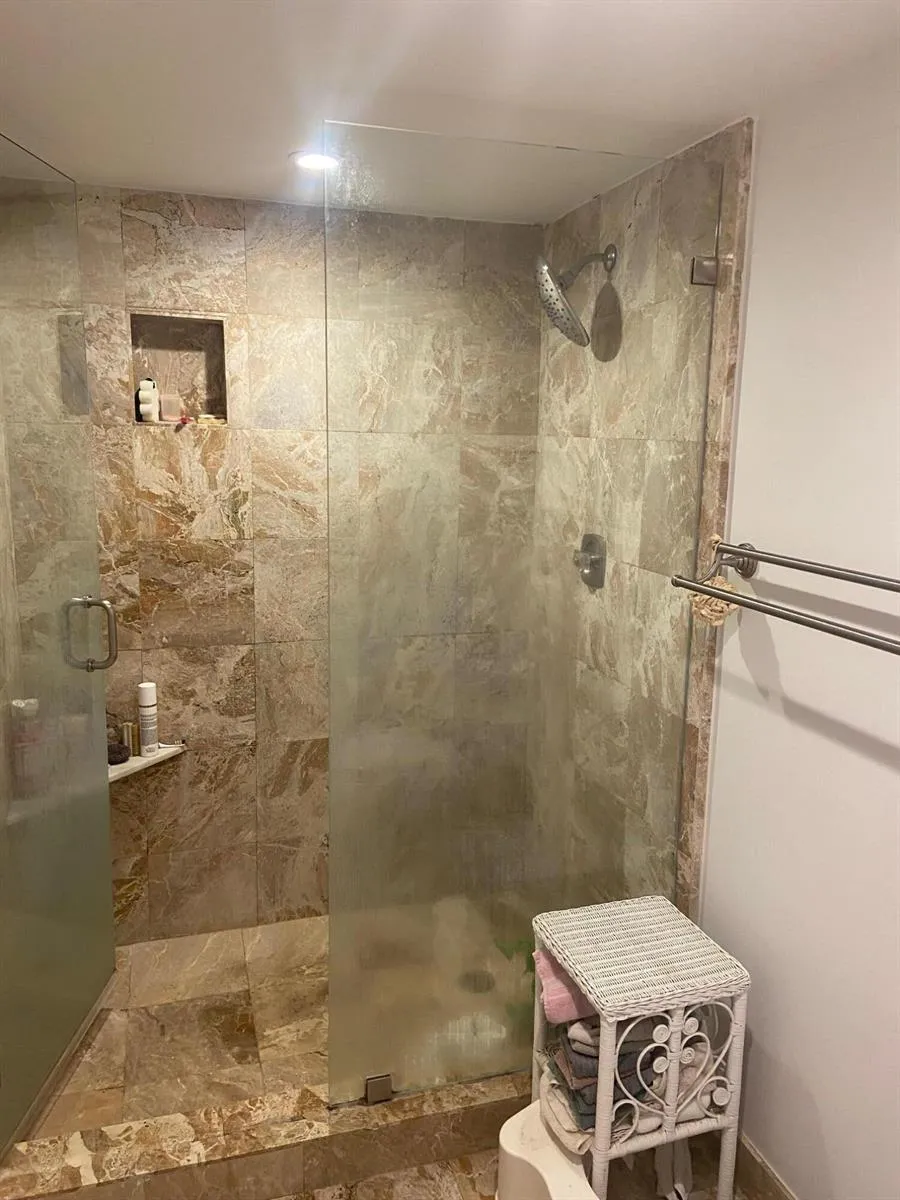 6995 SW 67TH AVENUE South Miami, FL 33143