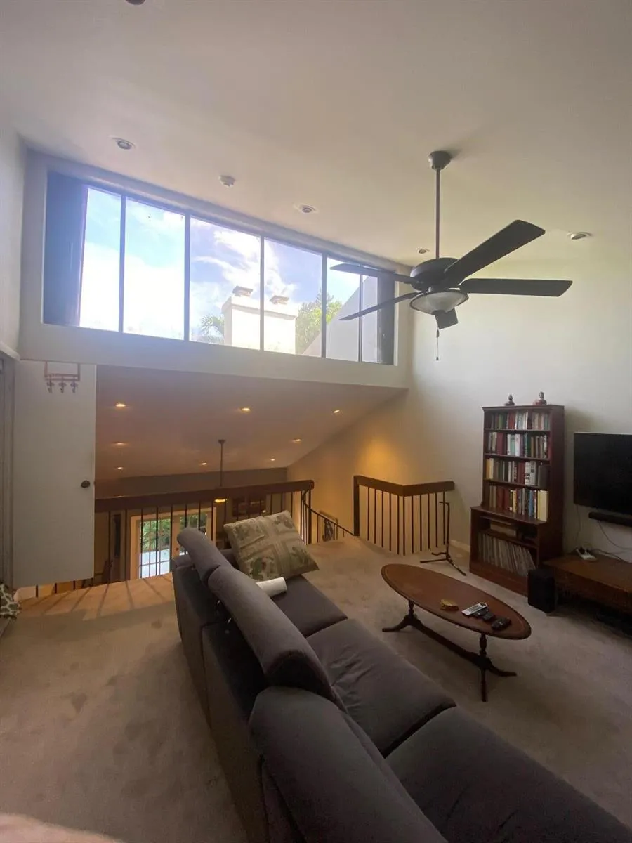 6995 SW 67TH AVENUE South Miami, FL 33143