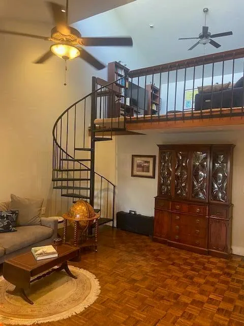 6995 SW 67TH AVENUE South Miami, FL 33143