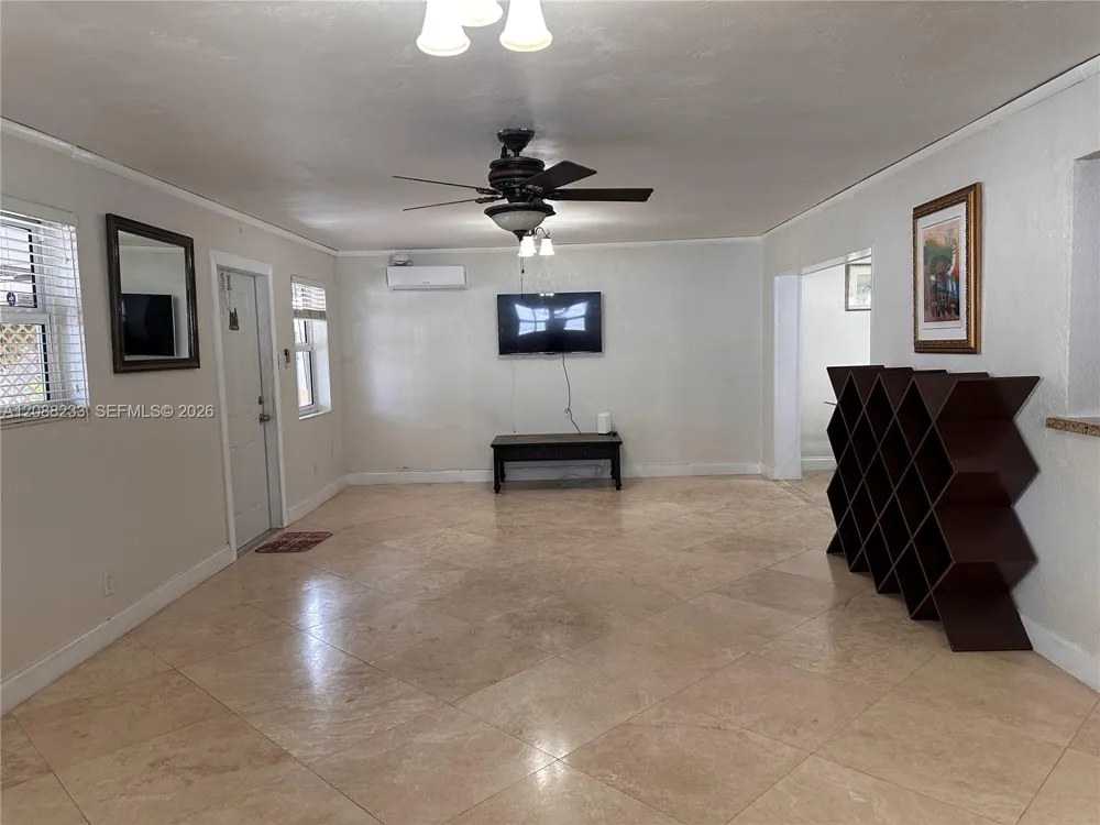7050 SW 5th Ct #0 Pembroke Pines, FL 33023