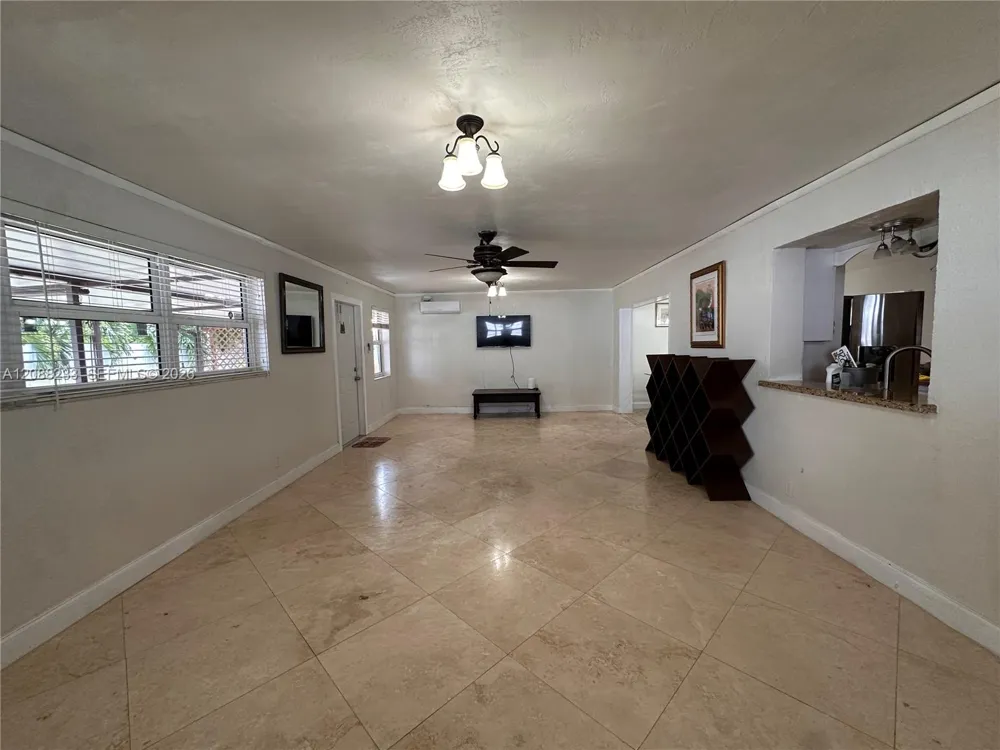 7050 SW 5th Ct #0 Pembroke Pines, FL 33023