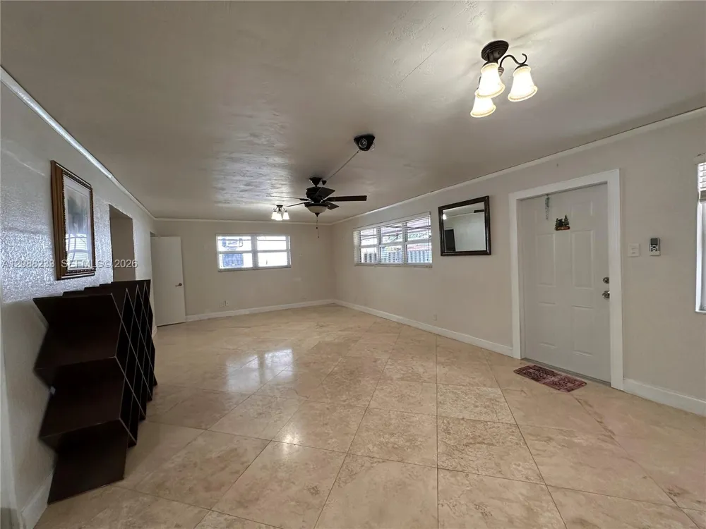 7050 SW 5th Ct #0 Pembroke Pines, FL 33023