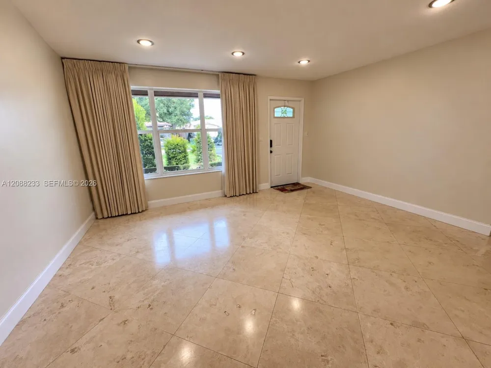7050 SW 5th Ct #0 Pembroke Pines, FL 33023