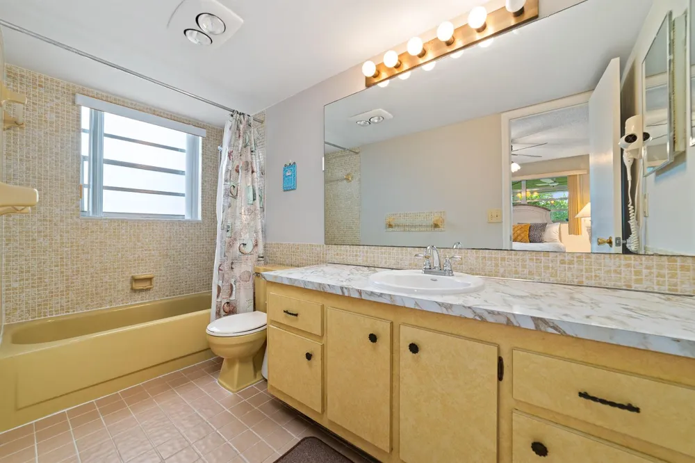 22615 SW 66TH AVENUE #307 Boca Raton, FL 33428