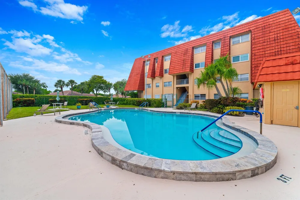 22615 SW 66TH AVENUE #307 Boca Raton, FL 33428