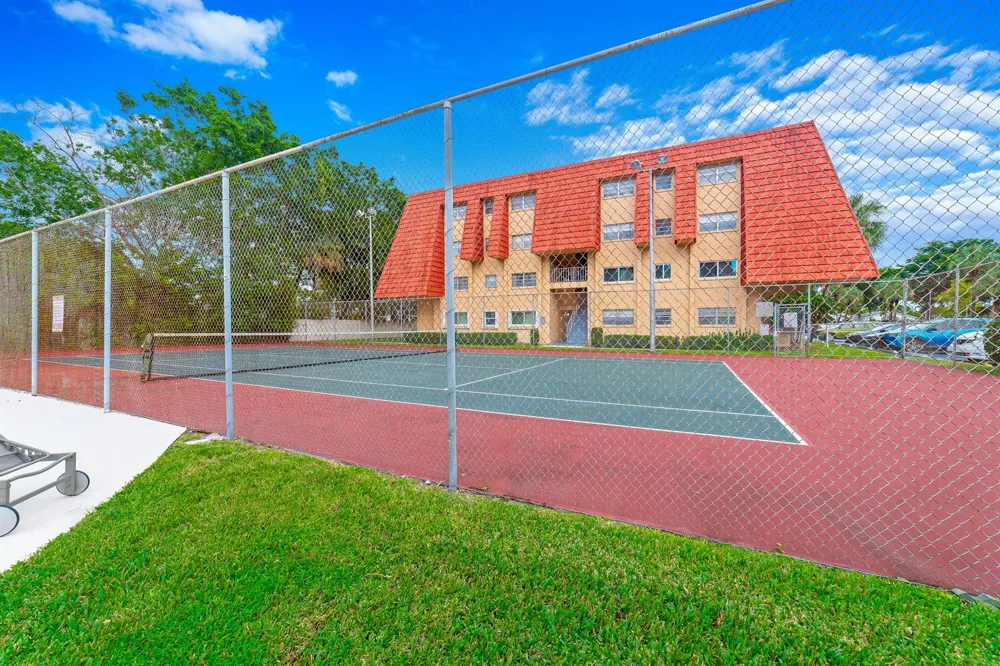 22615 SW 66TH AVENUE #307 Boca Raton, FL 33428