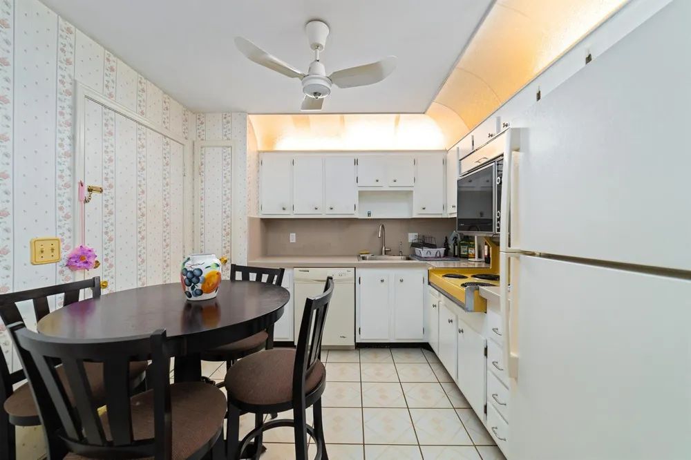 22615 SW 66TH AVENUE #307 Boca Raton, FL 33428