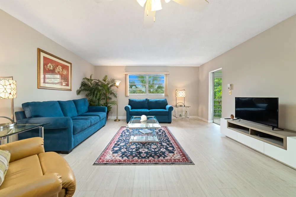 22615 SW 66TH AVENUE #307 Boca Raton, FL 33428