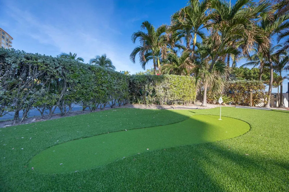 305 POMPANO BEACH BOULEVARD #707 Pompano Beach, FL 33062