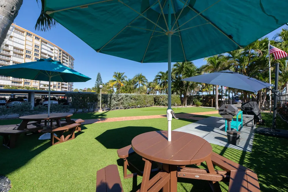 305 POMPANO BEACH BOULEVARD #707 Pompano Beach, FL 33062