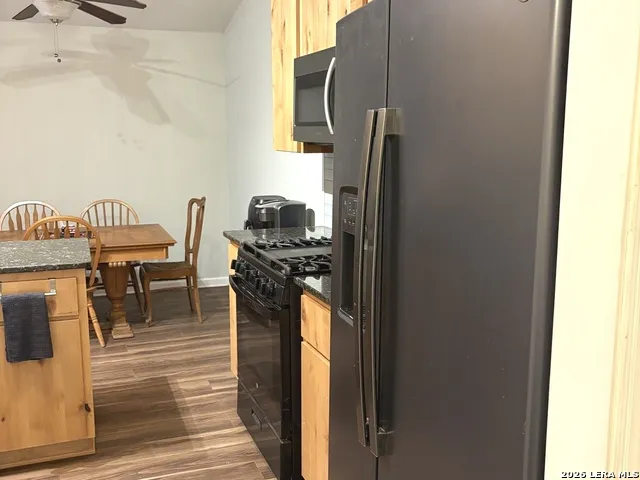 5803 MISTY GLN San Antonio, TX 78247