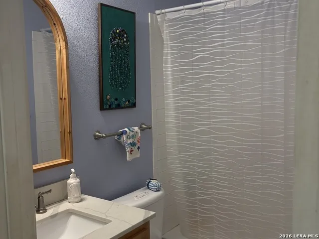5803 MISTY GLN San Antonio, TX 78247