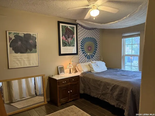 5803 MISTY GLN San Antonio, TX 78247