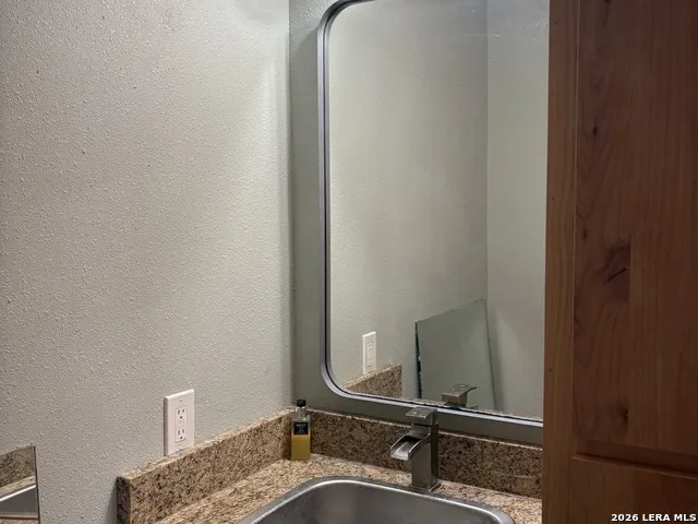 5803 MISTY GLN San Antonio, TX 78247