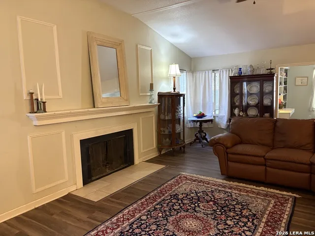5803 MISTY GLN San Antonio, TX 78247