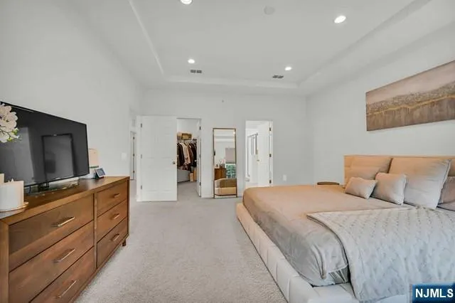 81 Sequoia Drive Cedar Grove, NJ 07009