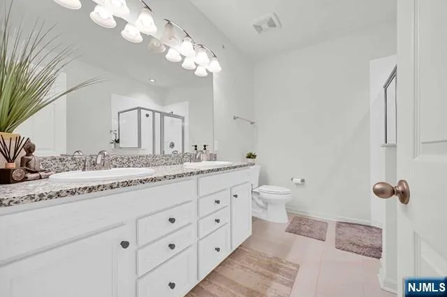 81 Sequoia Drive Cedar Grove, NJ 07009