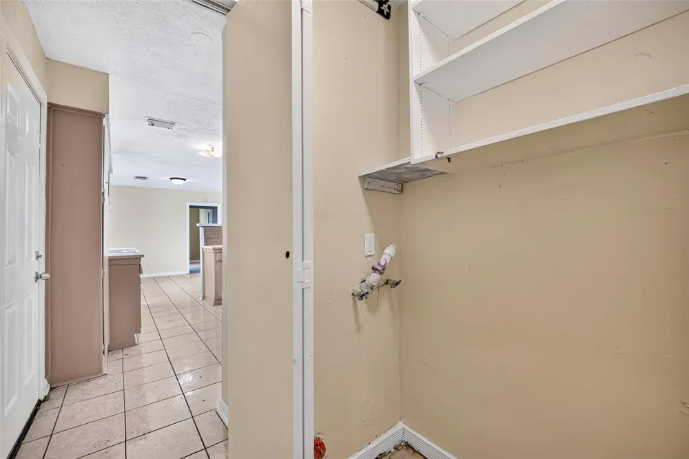 1307 Camden Road Pasadena, TX 77502