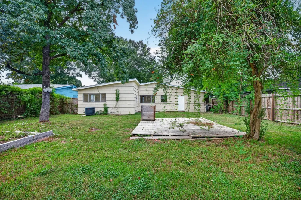1307 Camden Road Pasadena, TX 77502