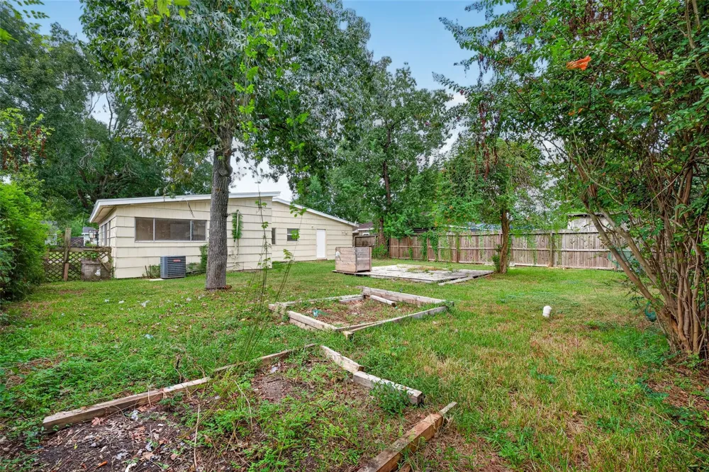 1307 Camden Road Pasadena, TX 77502