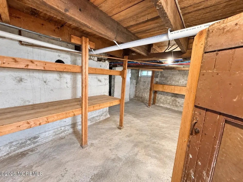 26 Hamilton Road Englishtown, NJ 07726