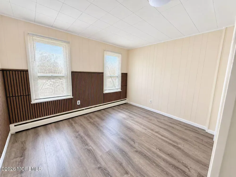 26 Hamilton Road Englishtown, NJ 07726