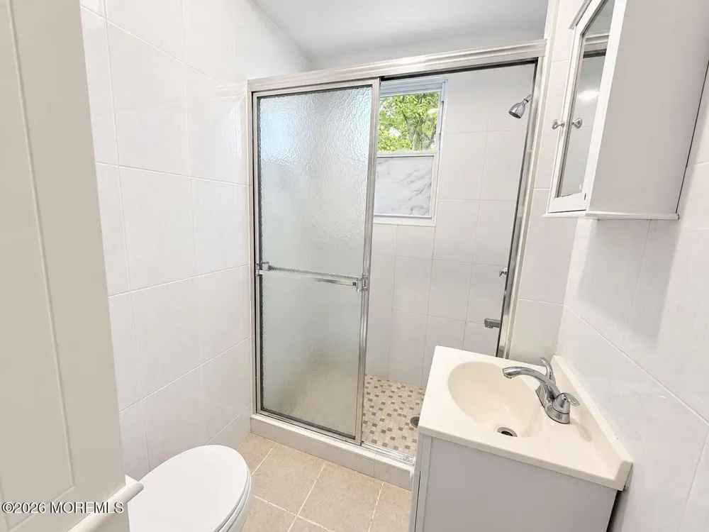 26 Hamilton Road Englishtown, NJ 07726