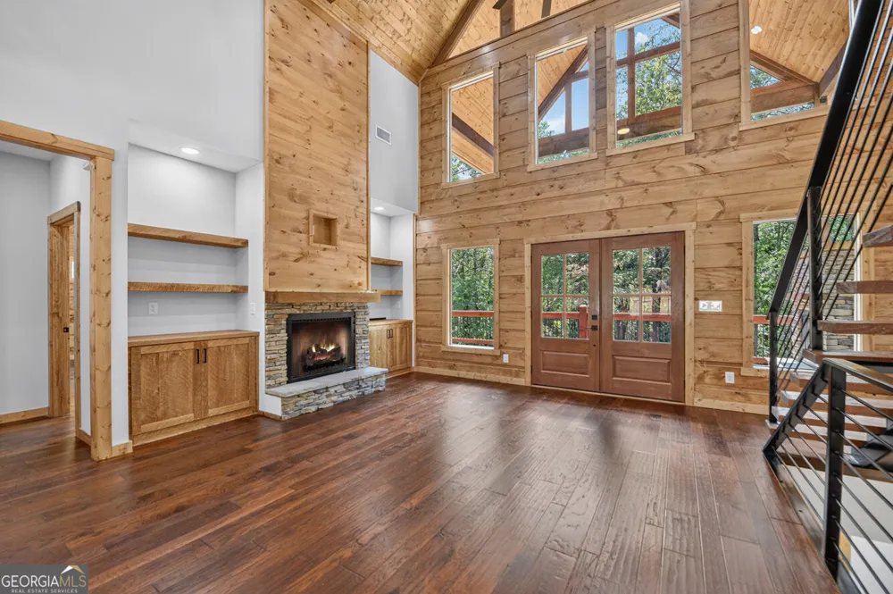 200 W Goldmine RD Ellijay, GA 30536