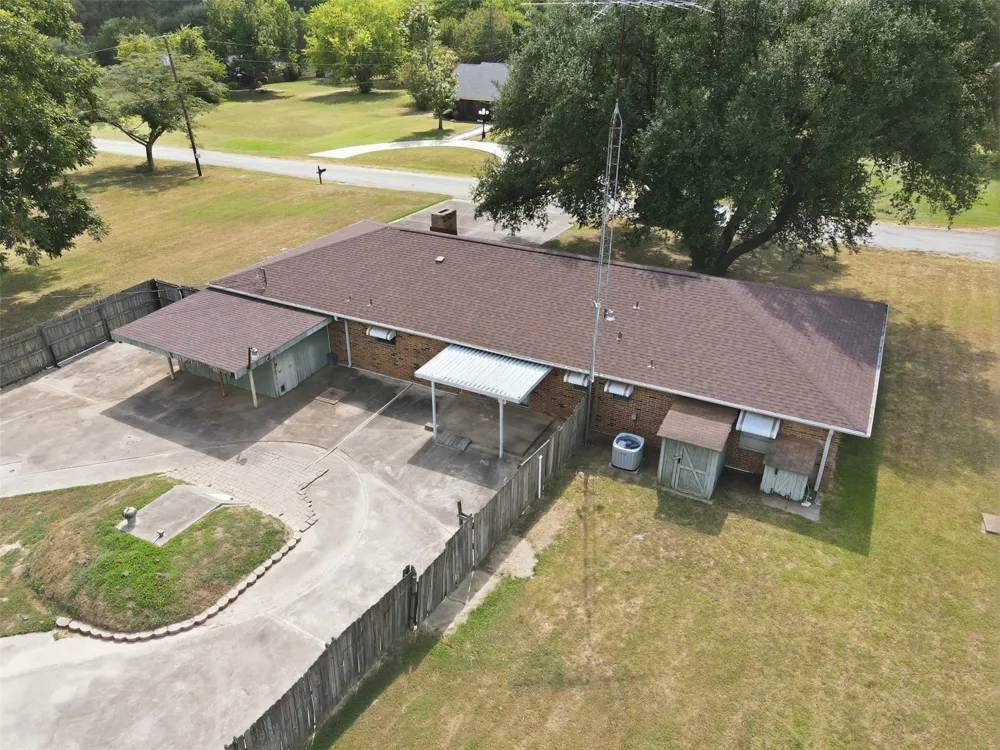 221 County Road 3220 Mt Pleasant, TX 75455