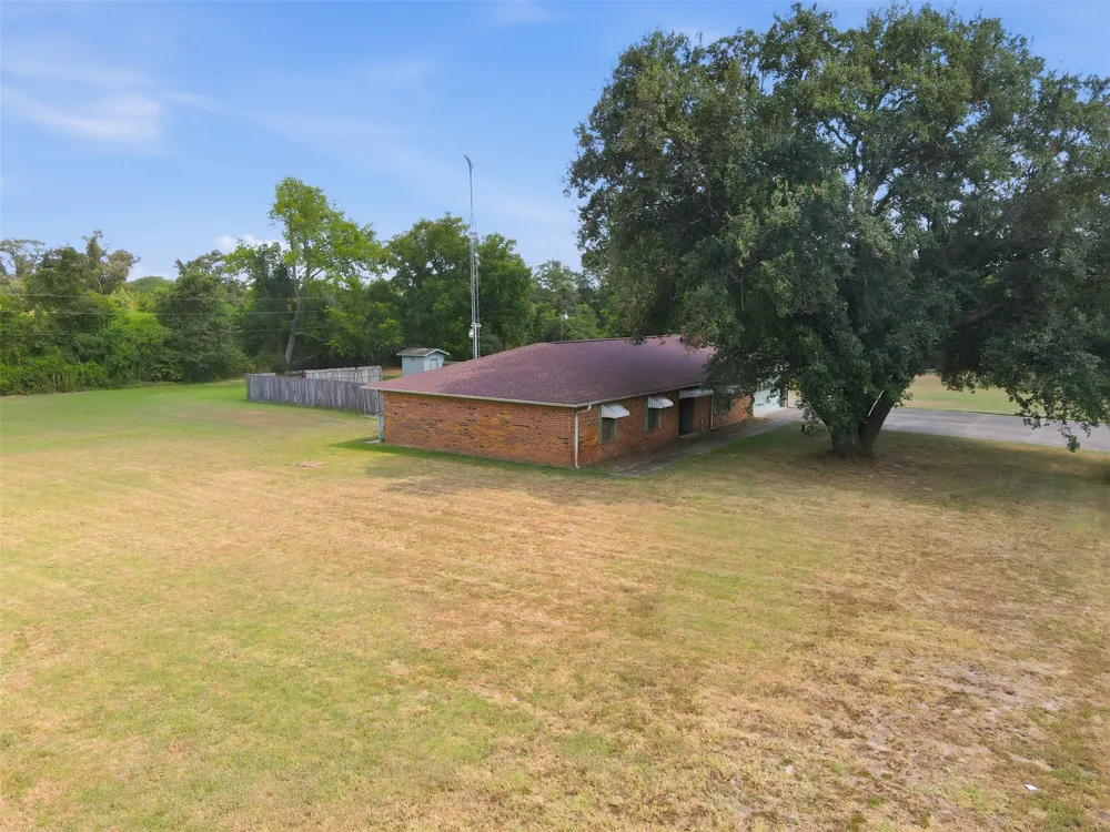 221 County Road 3220 Mt Pleasant, TX 75455