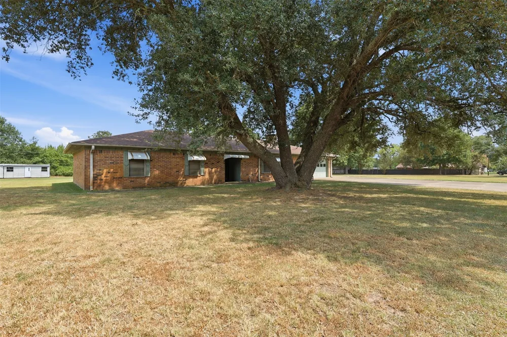 221 County Road 3220 Mt Pleasant, TX 75455