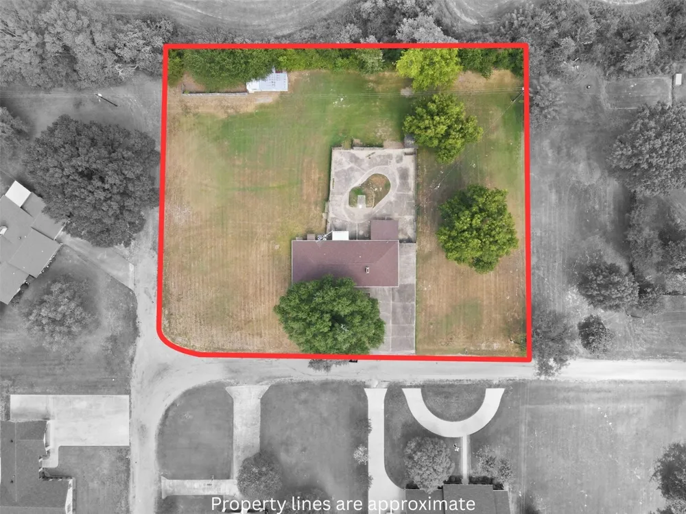 221 County Road 3220 Mt Pleasant, TX 75455