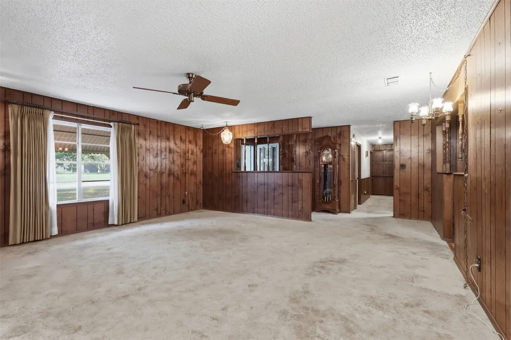 221 County Road 3220 Mt Pleasant, TX 75455