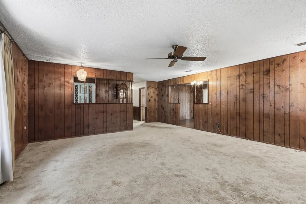 221 County Road 3220 Mt Pleasant, TX 75455