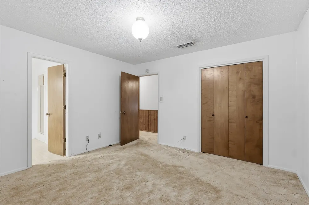 221 County Road 3220 Mt Pleasant, TX 75455