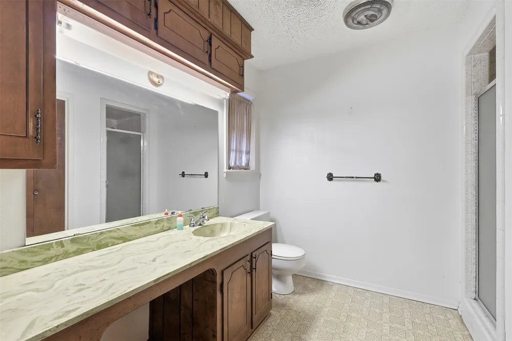 221 County Road 3220 Mt Pleasant, TX 75455