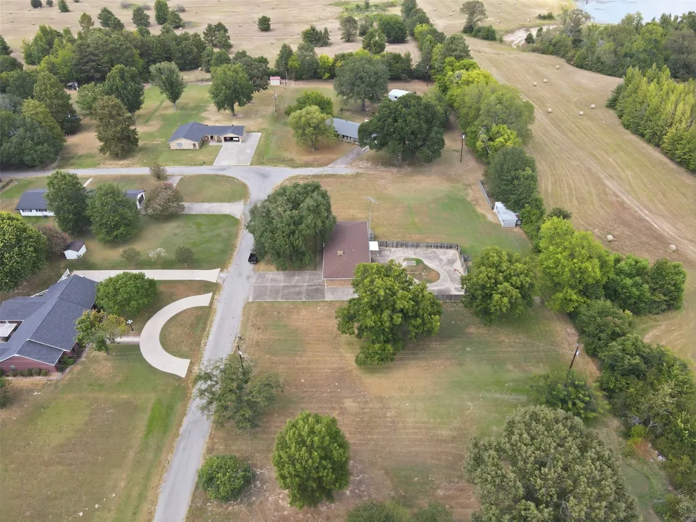 221 County Road 3220 Mt Pleasant, TX 75455