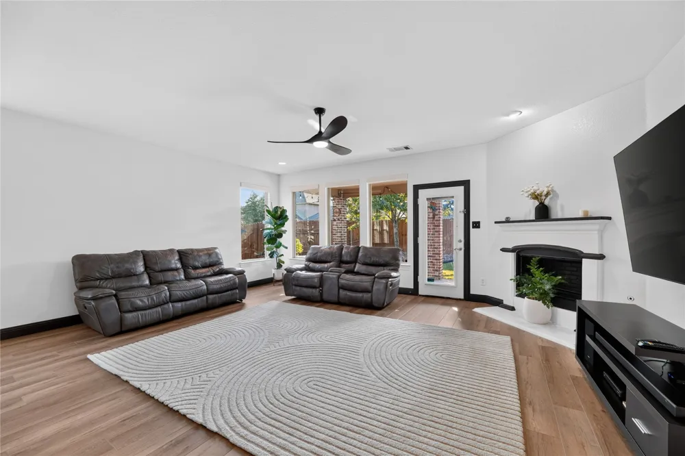 4000 Fordham Street Frisco, TX 75036