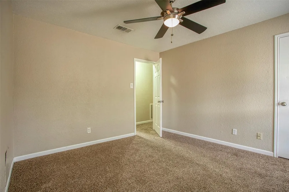 1556 Silverpines Road #556 Houston, TX 77062