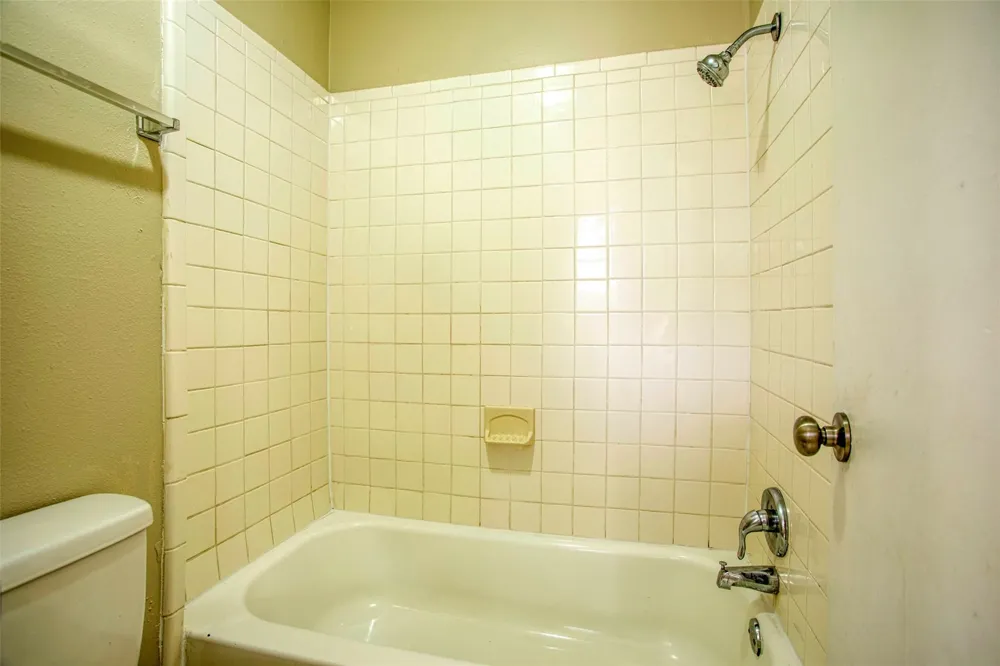 1556 Silverpines Road #556 Houston, TX 77062