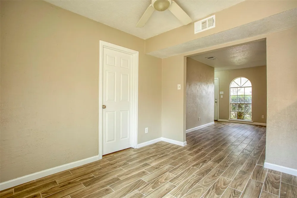 1556 Silverpines Road #556 Houston, TX 77062