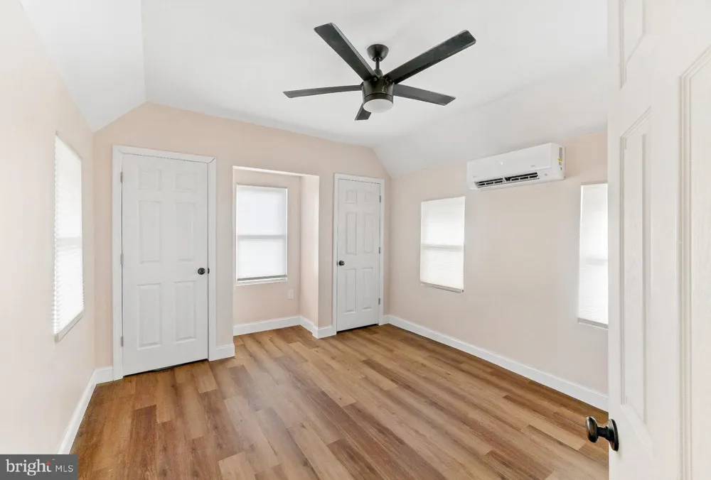 402 WESLEY AVENUE Pitman, NJ 08071