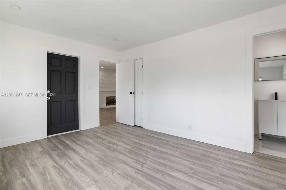 2517 Polk St Hollywood, FL 33020