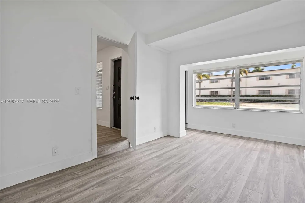 2517 Polk St Hollywood, FL 33020