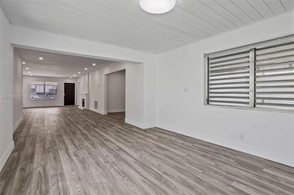 2517 Polk St Hollywood, FL 33020