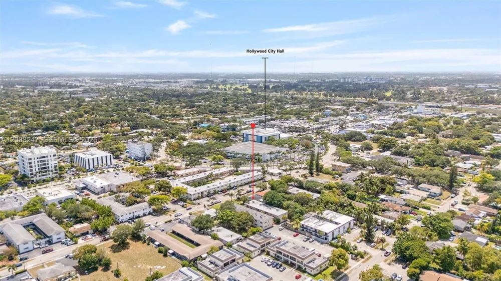 2517 Polk St Hollywood, FL 33020